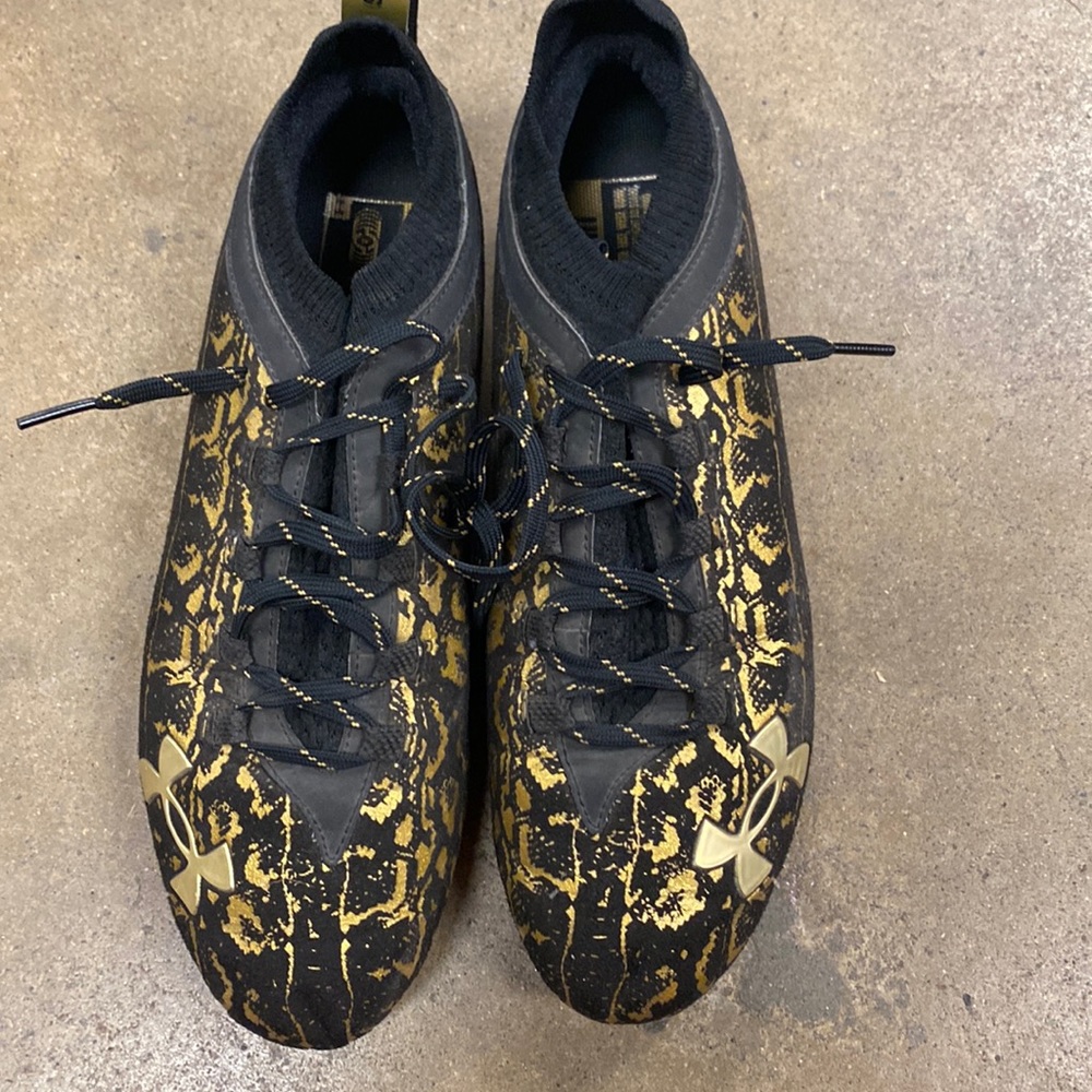 Under armour football cleats